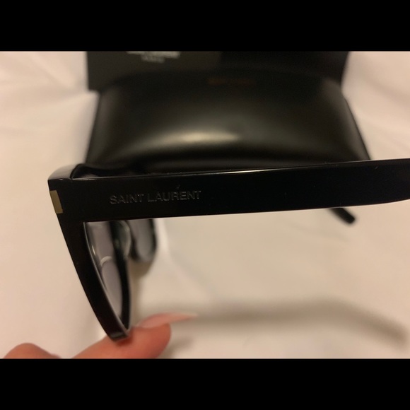 Saint Laurent sunglasses - Picture 3 of 3